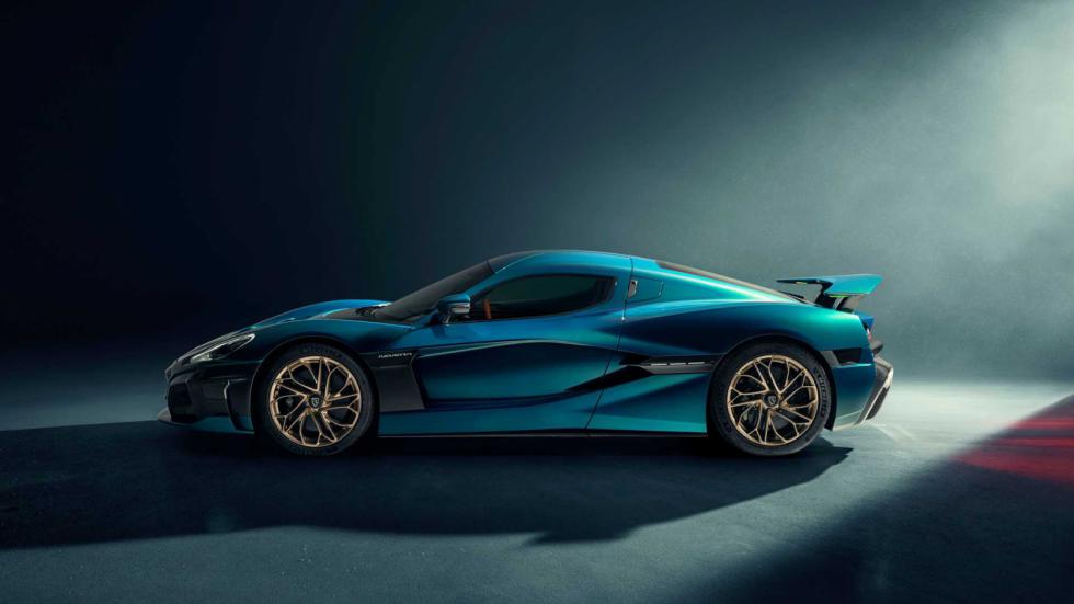 Νέο Rimac Nevera με 1.914 άλογα